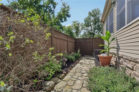 955 E Schaaf Road Brooklyn Heights OH 44131