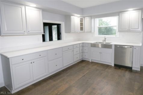 2306 Alexander Manor W Steubenville OH 43952
