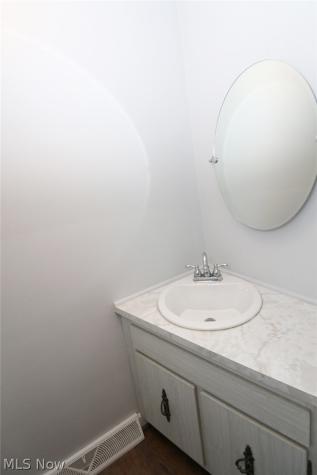 2306 Alexander Manor W Steubenville OH 43952