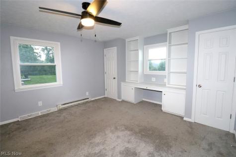 2306 Alexander Manor W Steubenville OH 43952