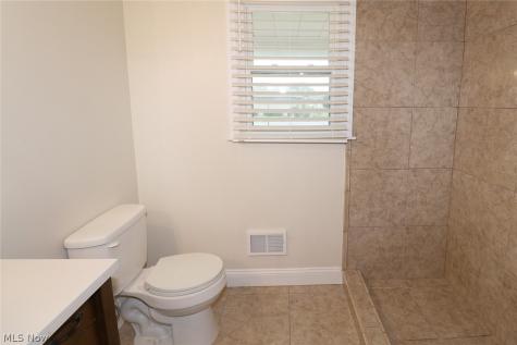 2306 Alexander Manor W Steubenville OH 43952