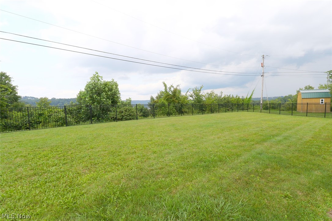 2306 Alexander Manor W Steubenville OH 43952