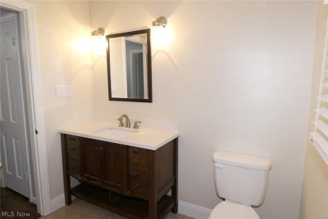 2306 Alexander Manor W Steubenville OH 43952