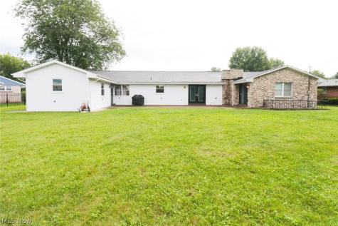 2306 Alexander Manor W Steubenville OH 43952