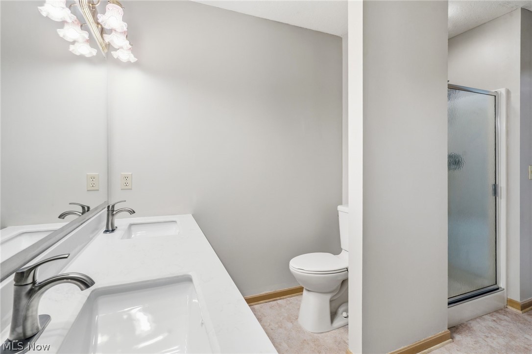 5882 Indian Creek Circle NW Canton OH 44718