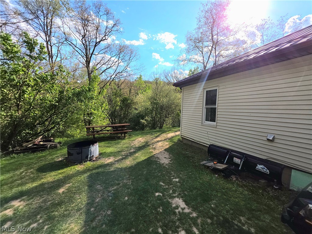 46242 County Road 501 Coshocton OH 43812