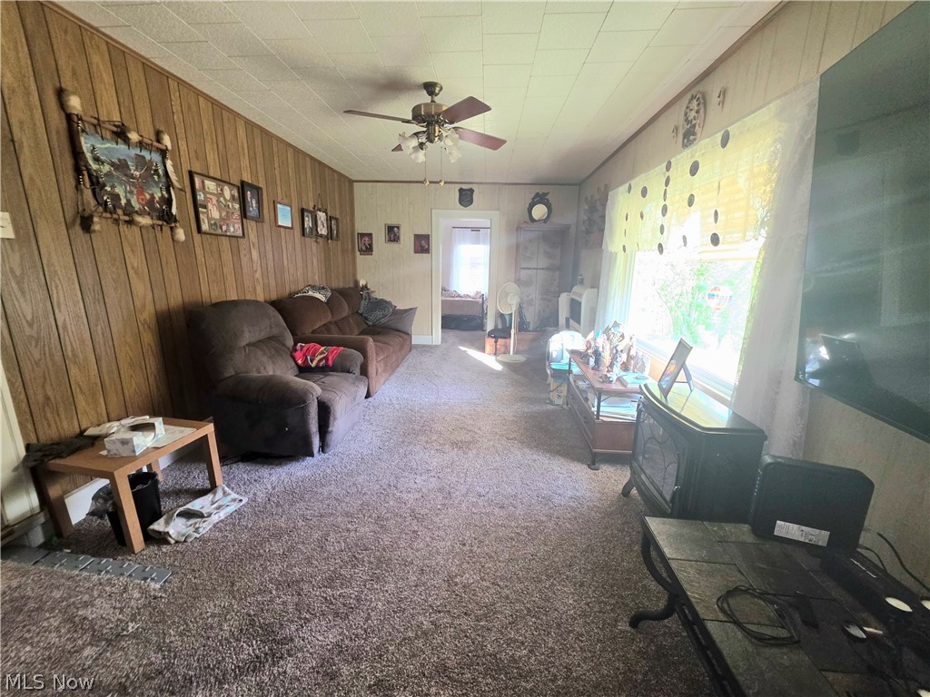 46242 County Road 501 Coshocton OH 43812