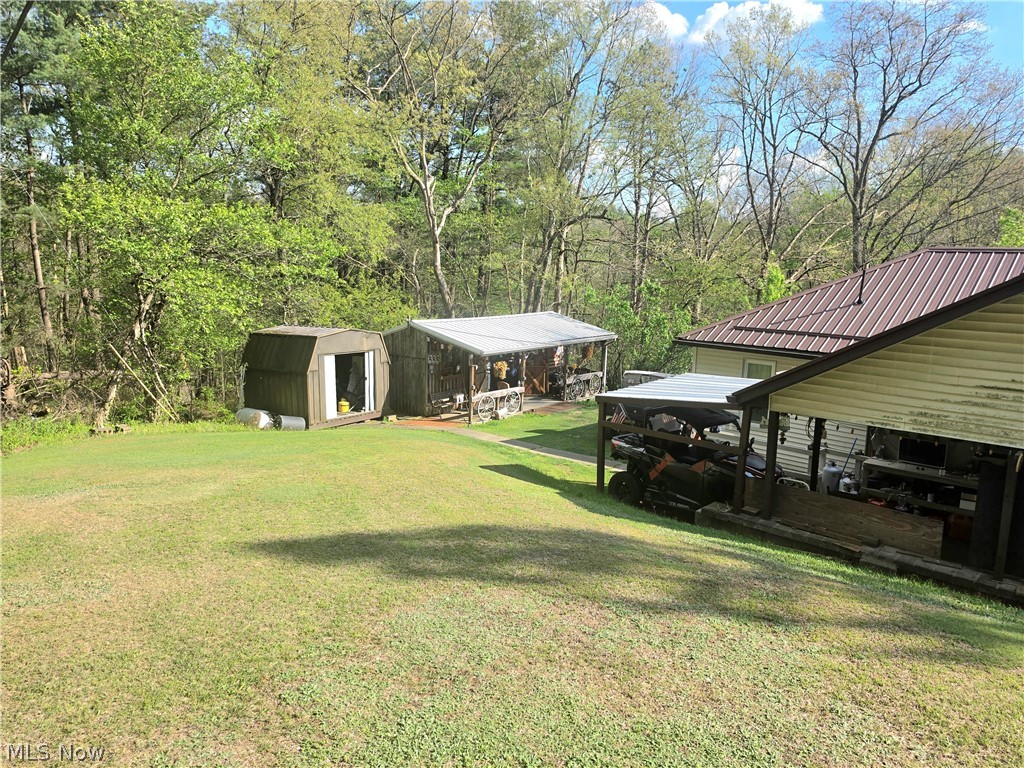 46242 County Road 501 Coshocton OH 43812
