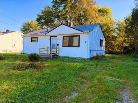 693 Liberty Road Youngstown OH 44505