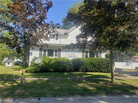 112 Vine Street Wellington OH 44090
