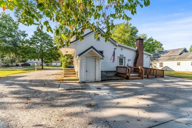 112 Vine Street Wellington OH 44090