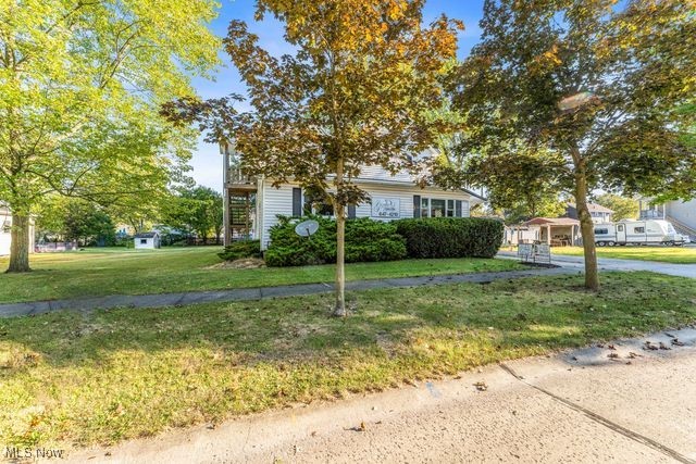 112 Vine Street Wellington OH 44090