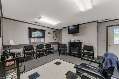 112 Vine Street Wellington OH 44090