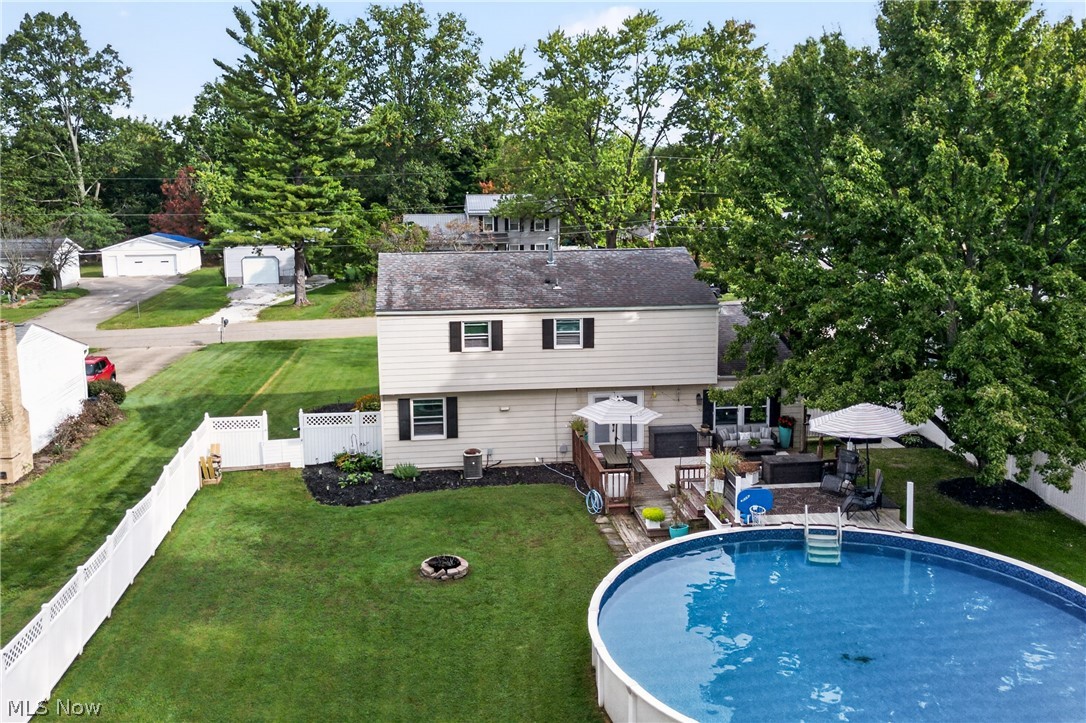 355 Earl Drive NW Warren OH 44483