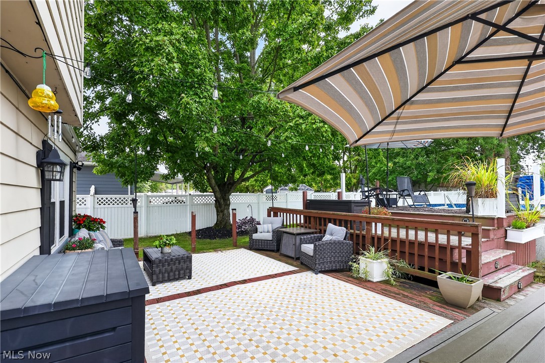 355 Earl Drive NW Warren OH 44483