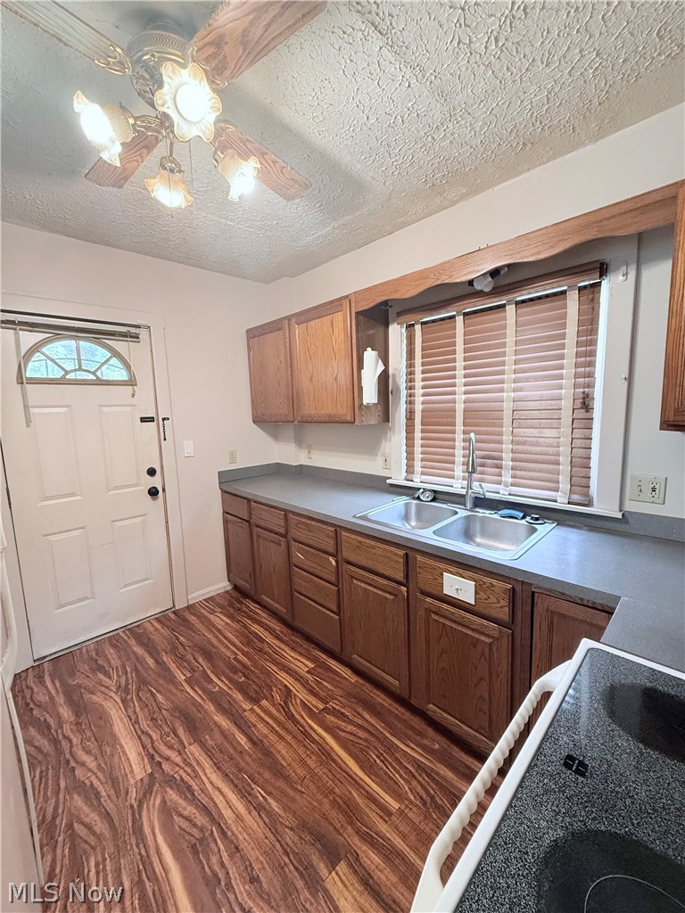 2132 10th Street SW Akron OH 44314