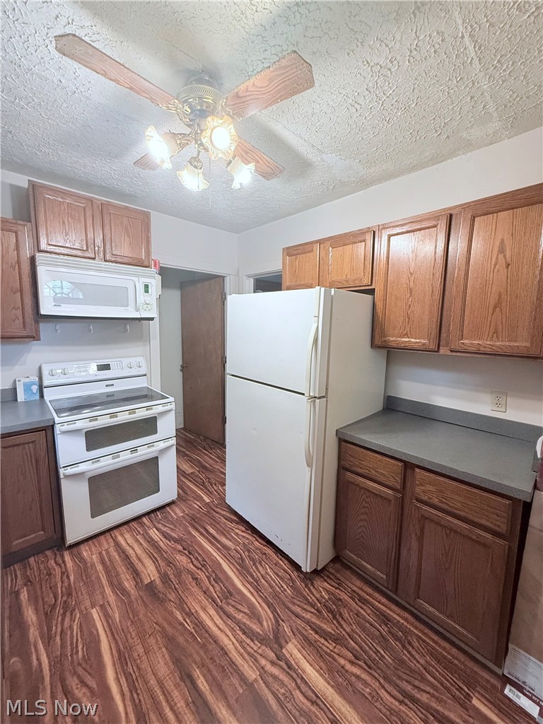 2132 10th Street SW Akron OH 44314