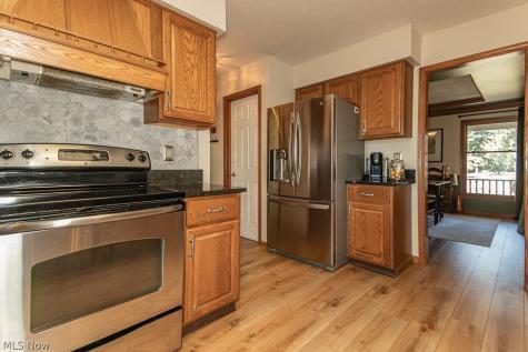 7633 Debonaire Drive Mentor OH 44060