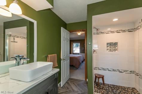7633 Debonaire Drive Mentor OH 44060