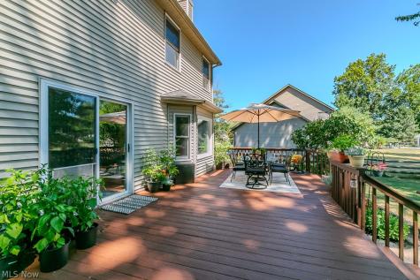 7633 Debonaire Drive Mentor OH 44060