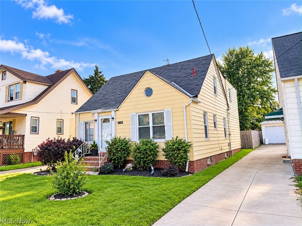 4108 W 49th Street Cleveland OH 44144
