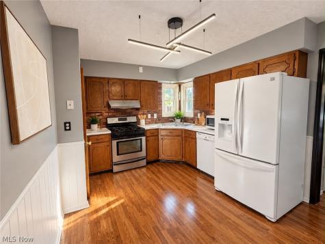 4108 W 49th Street Cleveland OH 44144