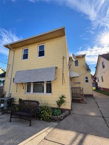 4108 W 49th Street Cleveland OH 44144