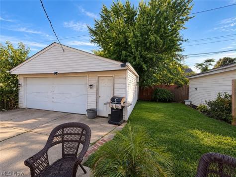 4108 W 49th Street Cleveland OH 44144