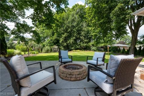 484 Beaumont Drive Fairlawn OH 44333