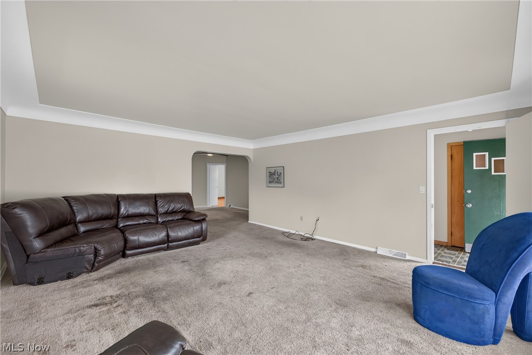 17922 Brazil Road Cleveland OH 44119