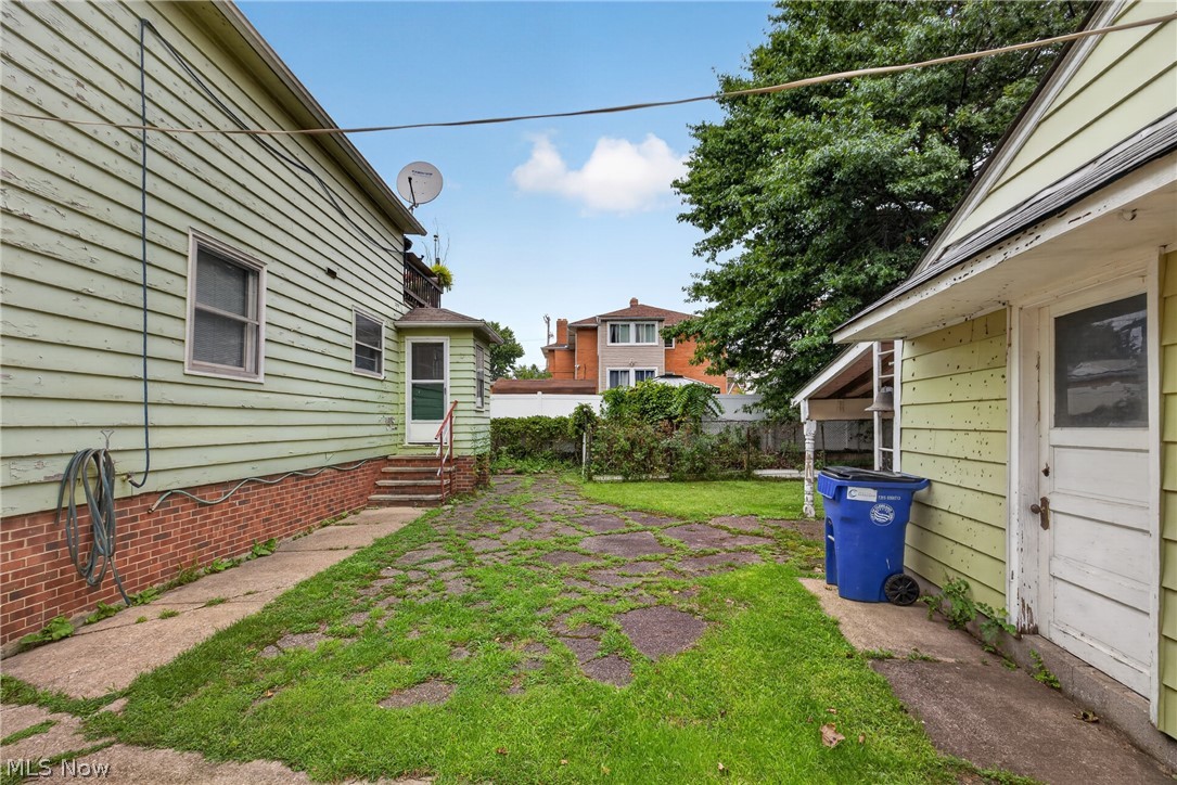 17922 Brazil Road Cleveland OH 44119