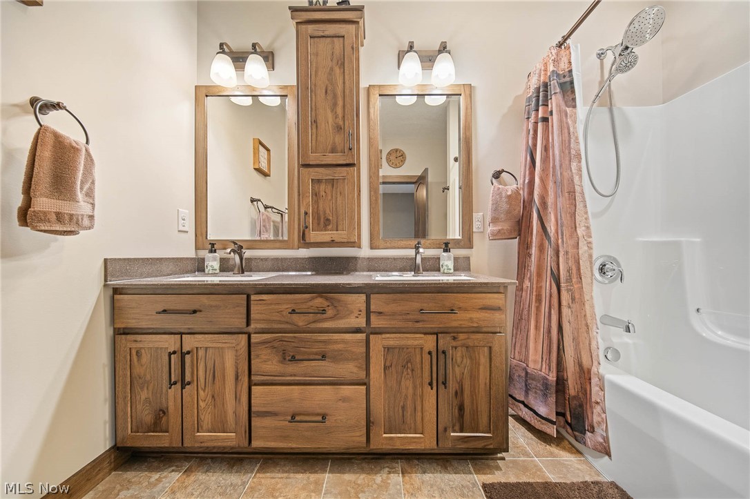 31 Shannon Drive Apple Creek OH 44606