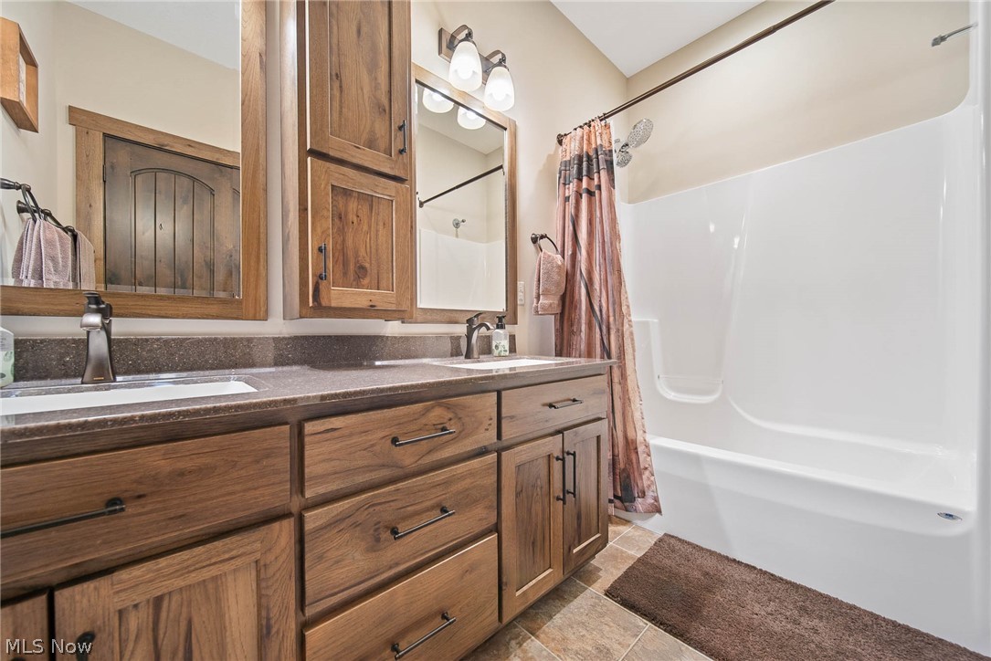 31 Shannon Drive Apple Creek OH 44606