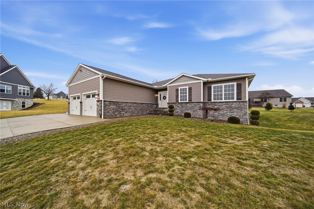 31 Shannon Drive Apple Creek OH 44606