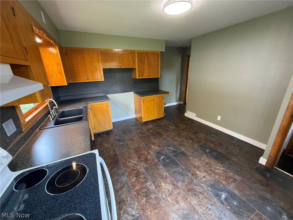 928 S Broadway Street New Philadelphia OH 44663