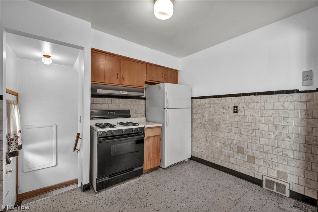 6314 Adair Drive Brook Park OH 44142