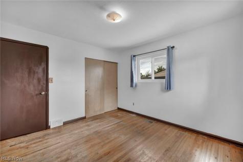 6314 Adair Drive Brook Park OH 44142
