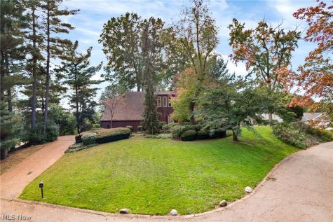 2962 Wildridge Drive NW Massillon OH 44646