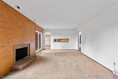 2962 Wildridge Drive NW Massillon OH 44646