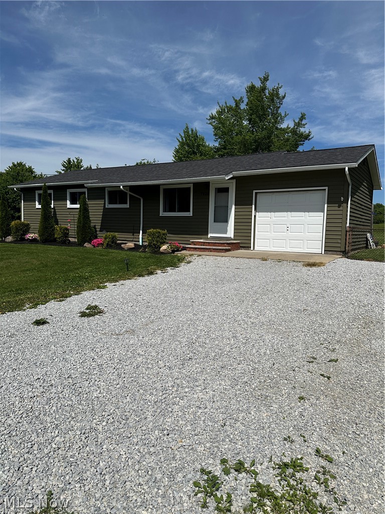 7825 Lester Drive Leroy OH 44077