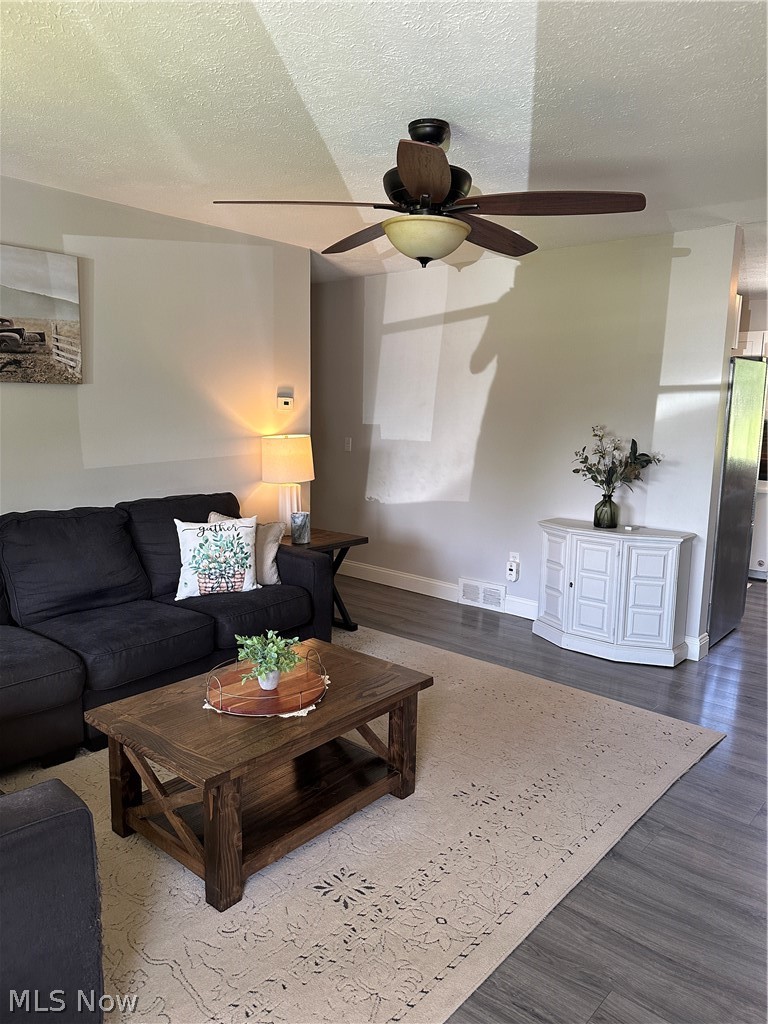 7825 Lester Drive Leroy OH 44077