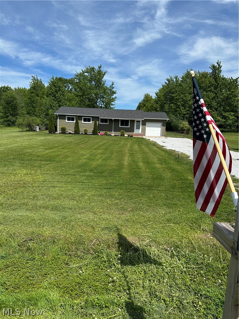 7825 Lester Drive Leroy OH 44077