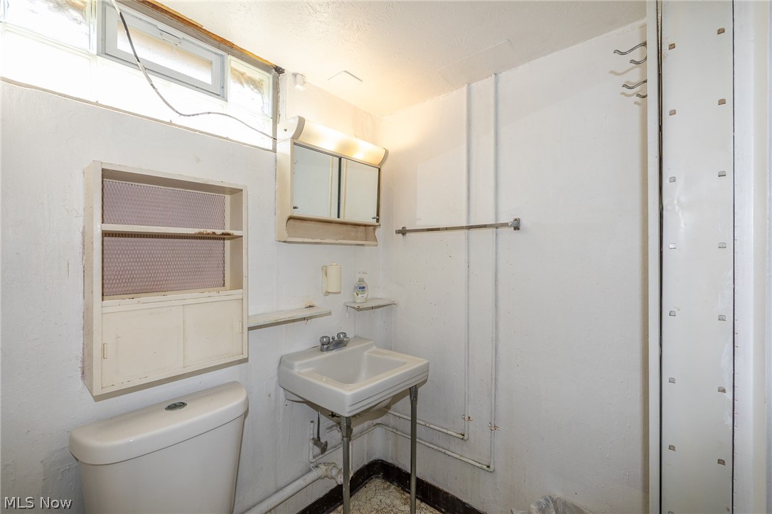 5249 W 150th Street Brook Park OH 44142