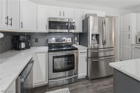 2014 48th Street NE Canton OH 44705
