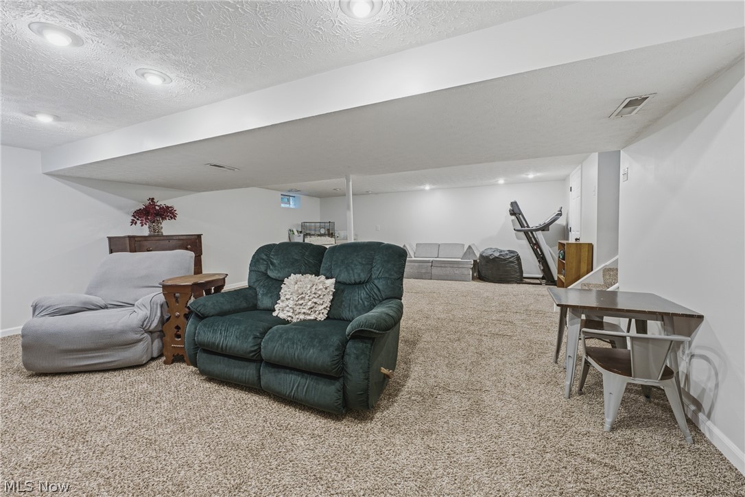 2014 48th Street NE Canton OH 44705