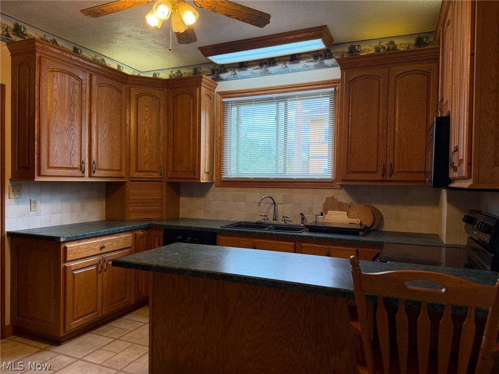 296 W Indiana Avenue Sebring OH 44672