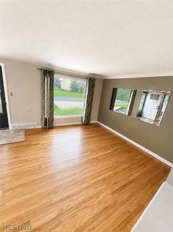 706 North Street Brooklyn Heights OH 44131