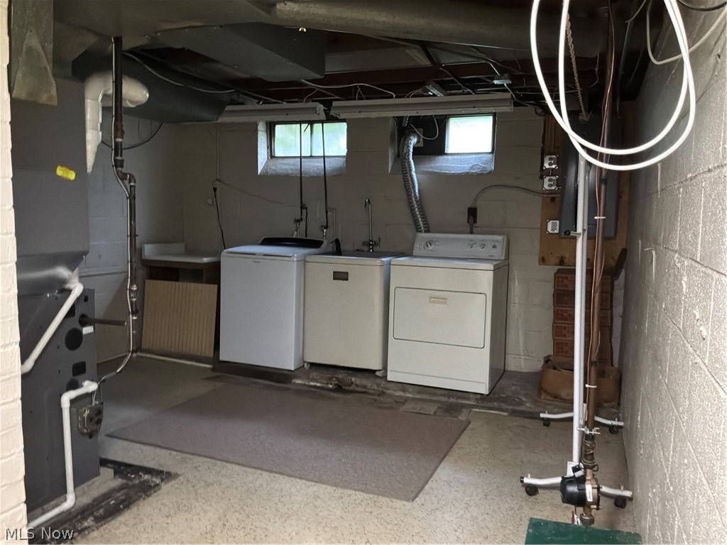 706 North Street Brooklyn Heights OH 44131