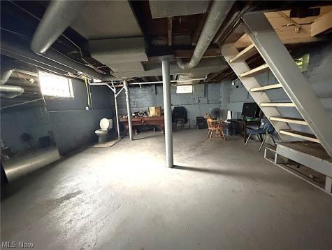 3707 Newark Avenue Cleveland OH 44109