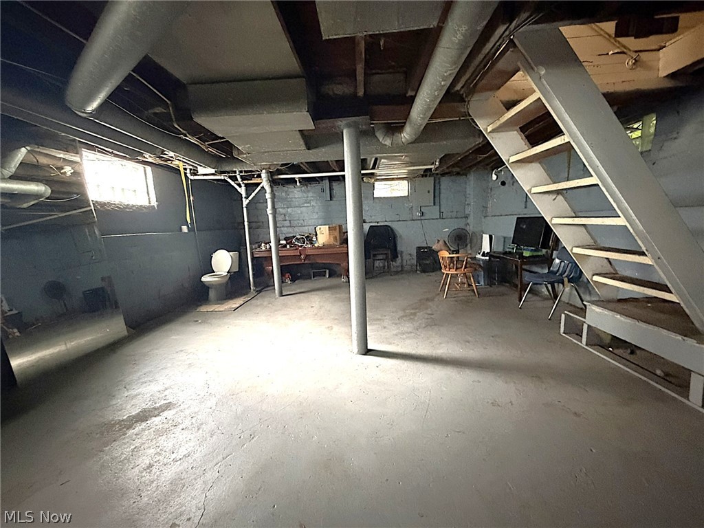 3707 Newark Avenue Cleveland OH 44109